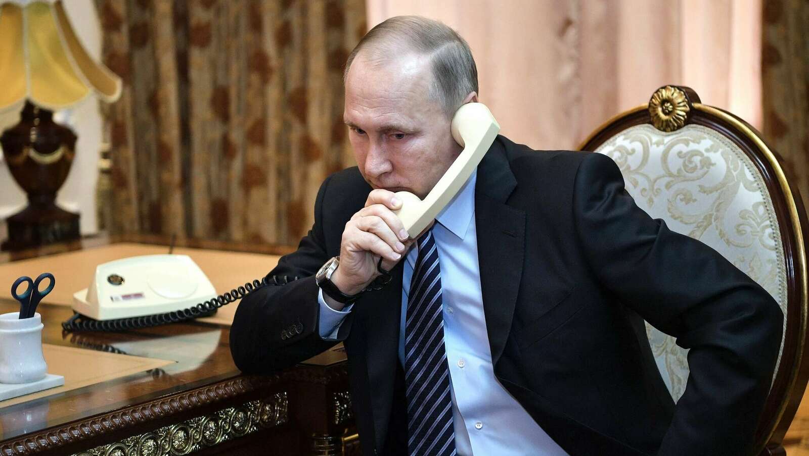 Путин провел телефонный разговор с премьер-министром Италии Драги