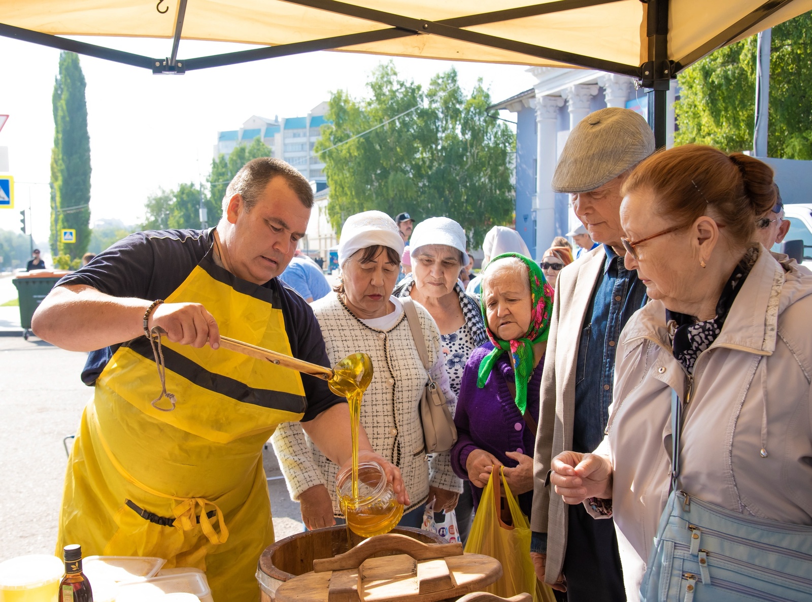 В Туймазах пчеловоды рассказали, какие проблемы решали в этом году