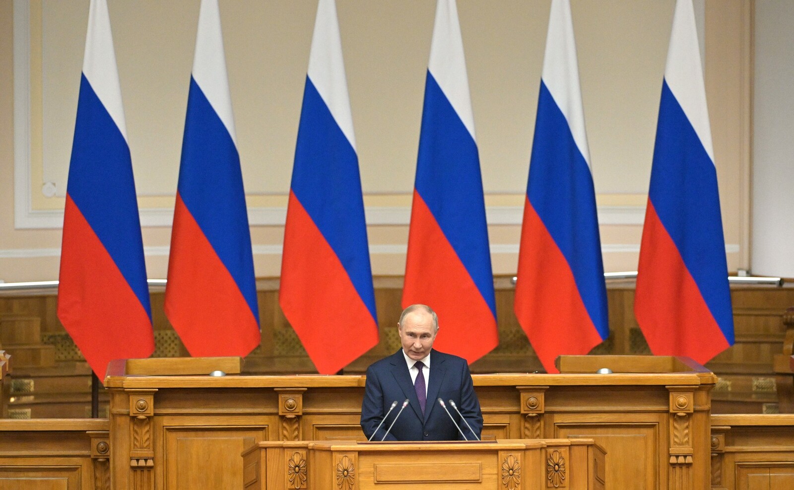 Путин назвал 9 Мая священным праздником для России