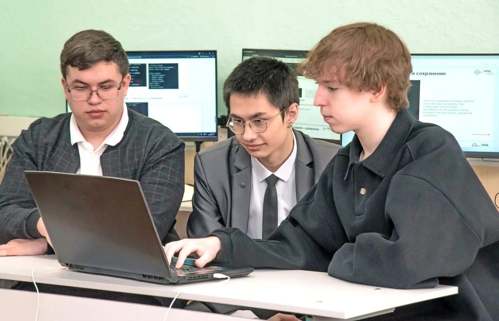 В Туймазах победители айти-конкурса рассказали о своих проектах